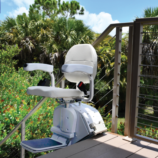 Aviator_Outdoor Pilot Aviator E603 Straight Stair Lift